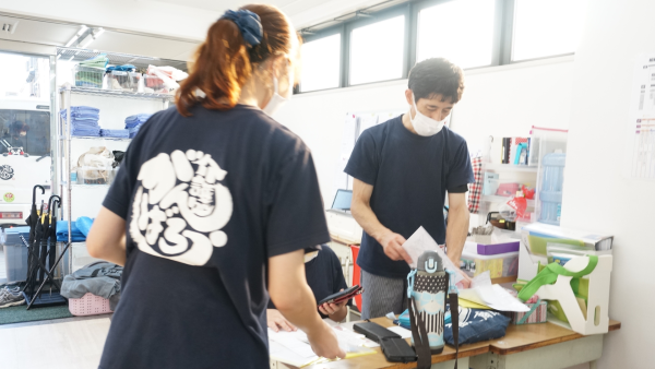 訪問入浴のケアスタッフ